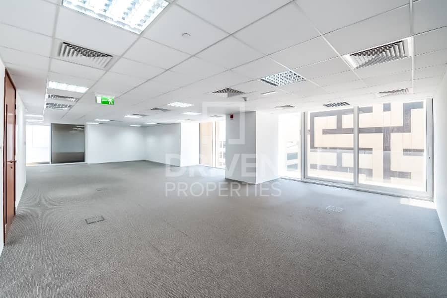 16 DIFC Fitted Office | Partitions | 13 Months