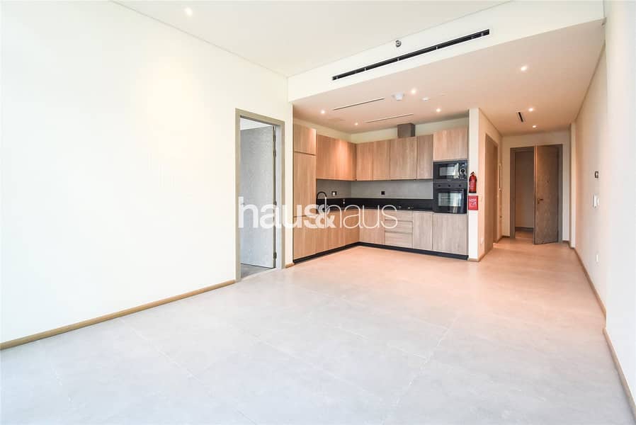 10 Pool View | Brand New Smart Home | 1 Bed