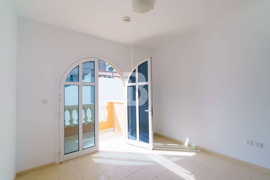 LAVISH 2BR | WITH BALCONY | CLOSE TO EXIT