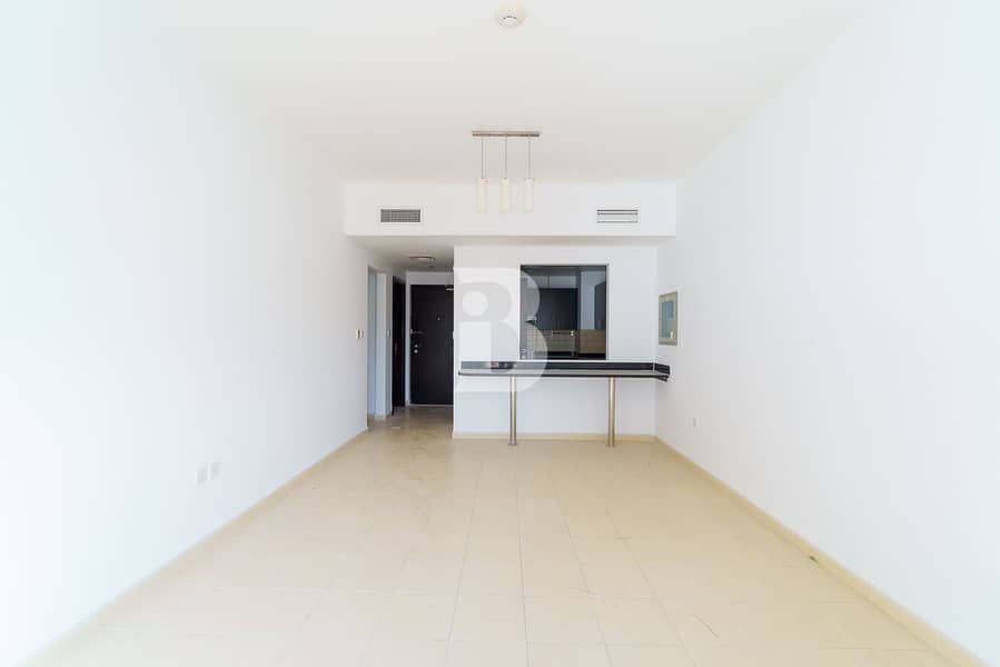 7 LAVISH 2BR | WITH BALCONY | CLOSE TO EXIT