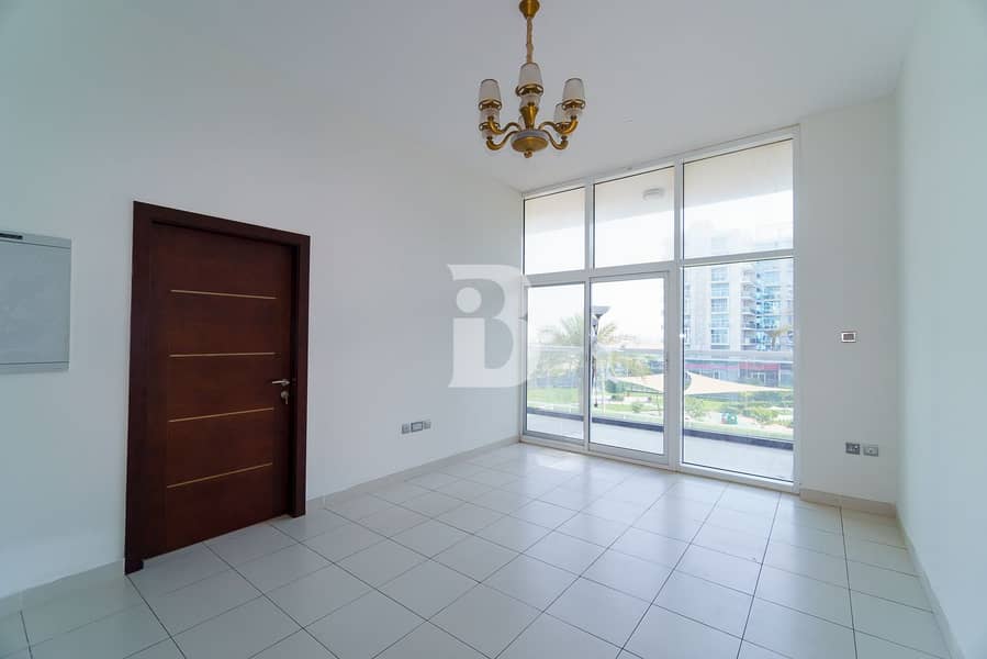 3 Fully Fitted Kitchen | 1BR in Studi City