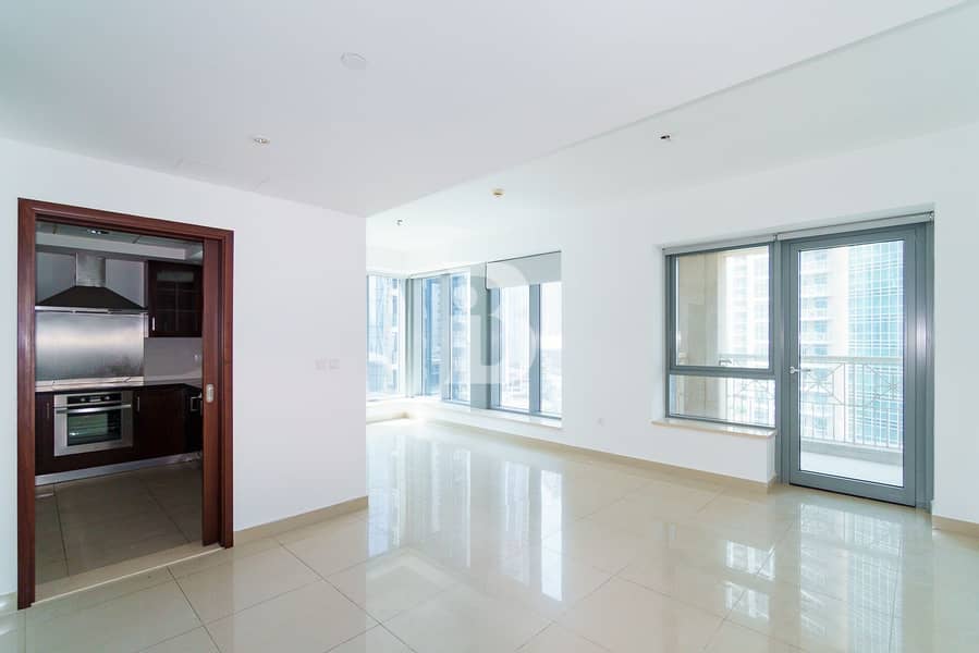 2 BRIGHT/ WELL MAINTAINED APARTMENT / FOUNTAIN VIEW