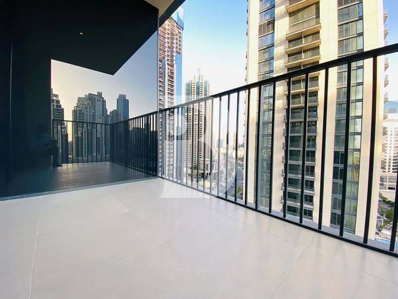 Burj View |Exquisite | Spacious 2BR  + Study