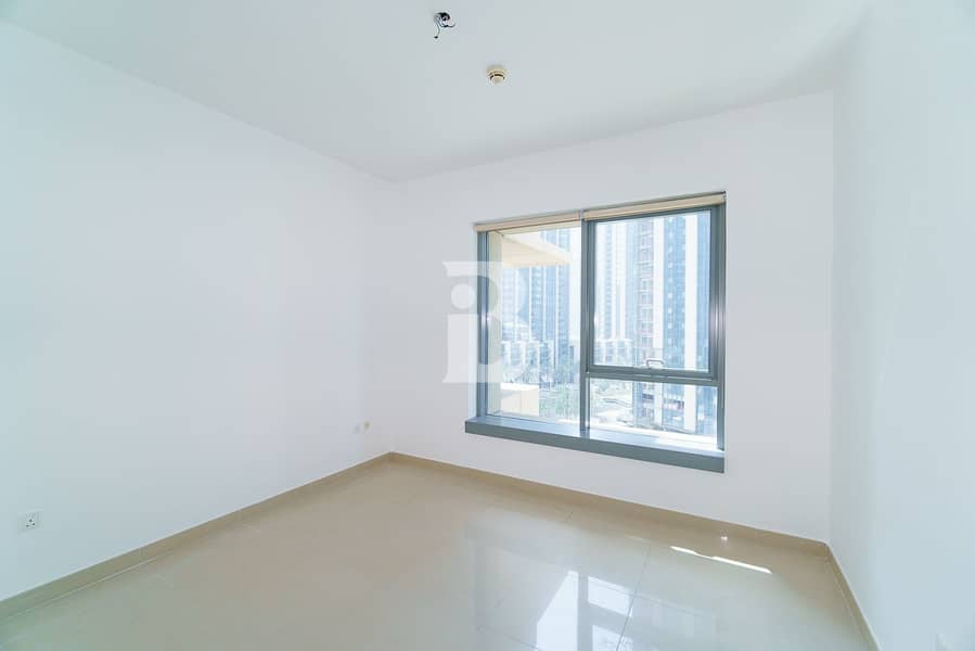 12 BRIGHT/ WELL MAINTAINED APARTMENT / FOUNTAIN VIEW