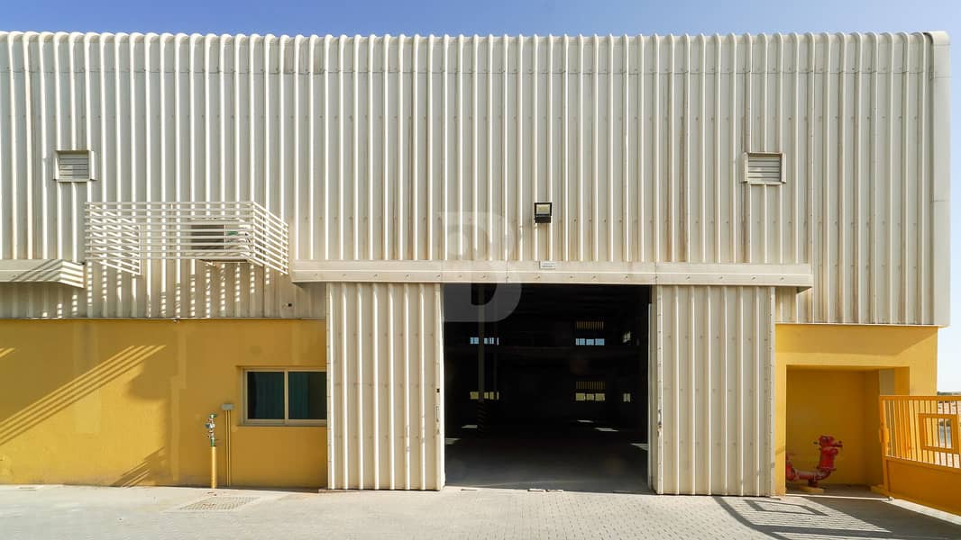 6 BRAND NEW WAREHOUSES IN WARSAN AT AED 30 PSF