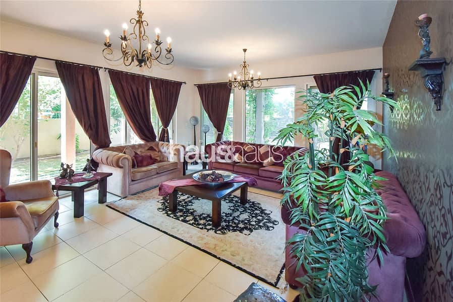 2 Exclusive | Large Private Plot | Immaculate Villa