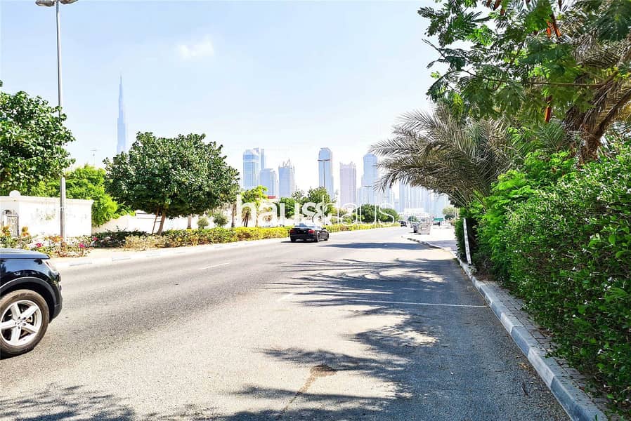 12 Fitted | Well Kept | HIGH DEMAND | In Al Wasl