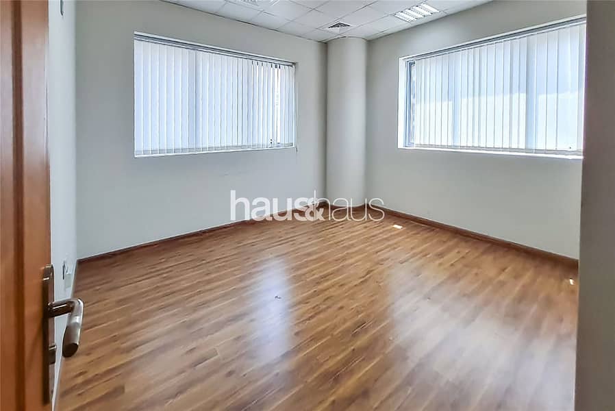 8 Fitted Offices | Barsha Heights | DED License