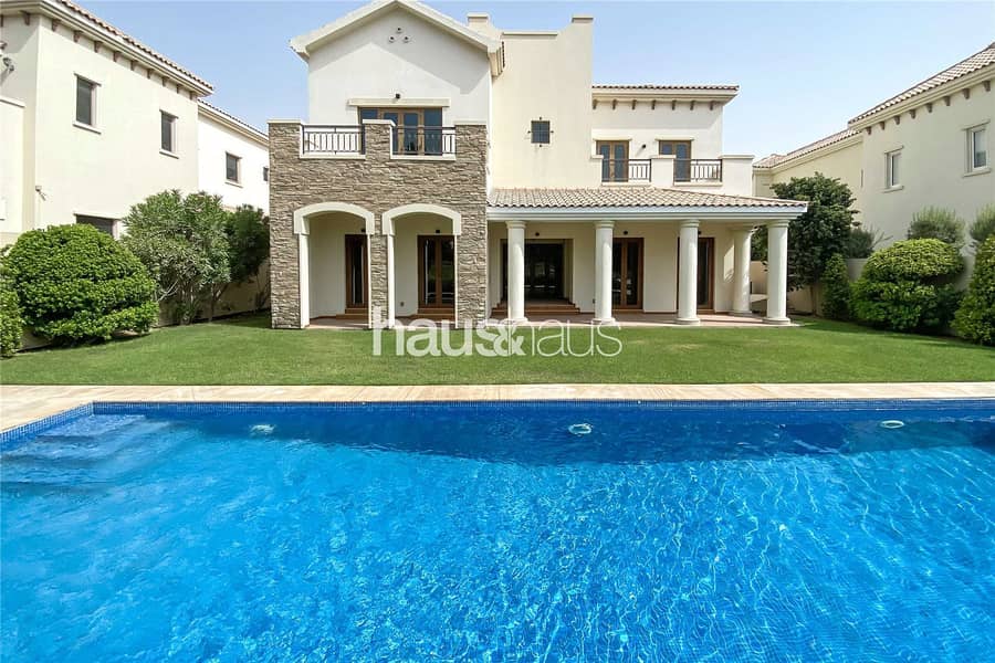 1 Girona Type with Golf Course views