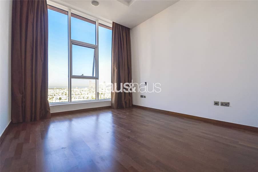 7 Stunning views | 2 bed + Study | Fitted kitchen