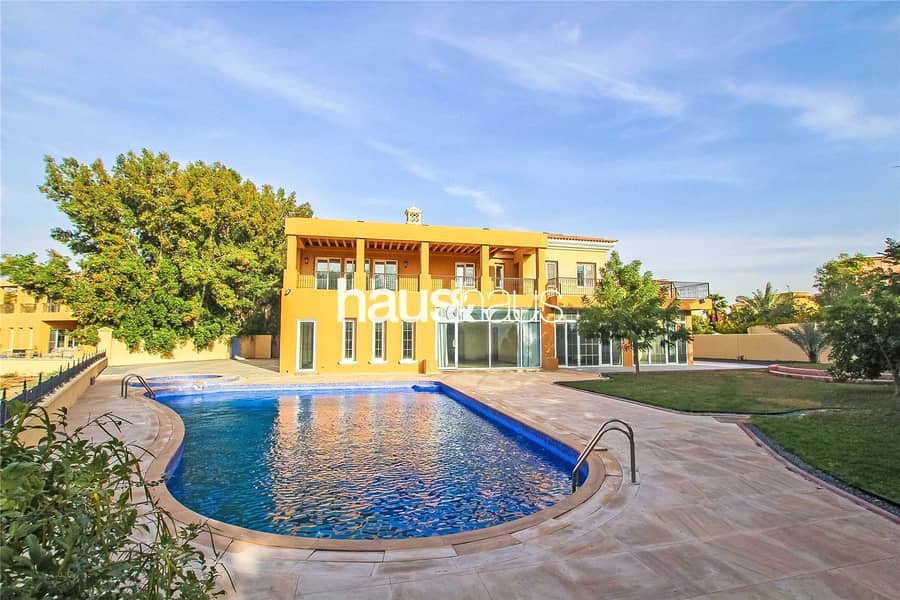 Golf course view | Private pool | Extended