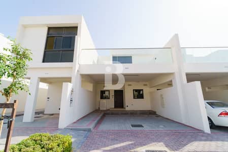 3 Bedroom Townhouse for Rent in DAMAC Hills 2 (Akoya by DAMAC), Dubai - Spacious Townhouse | Damac Hills Janusia | Akoya