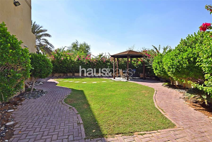 10 Golf course views | 5 bed Type 11 | Quiet location