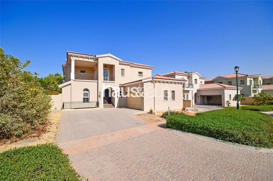 Vacant | 4 Bedroom + Maids | Golf Course View
