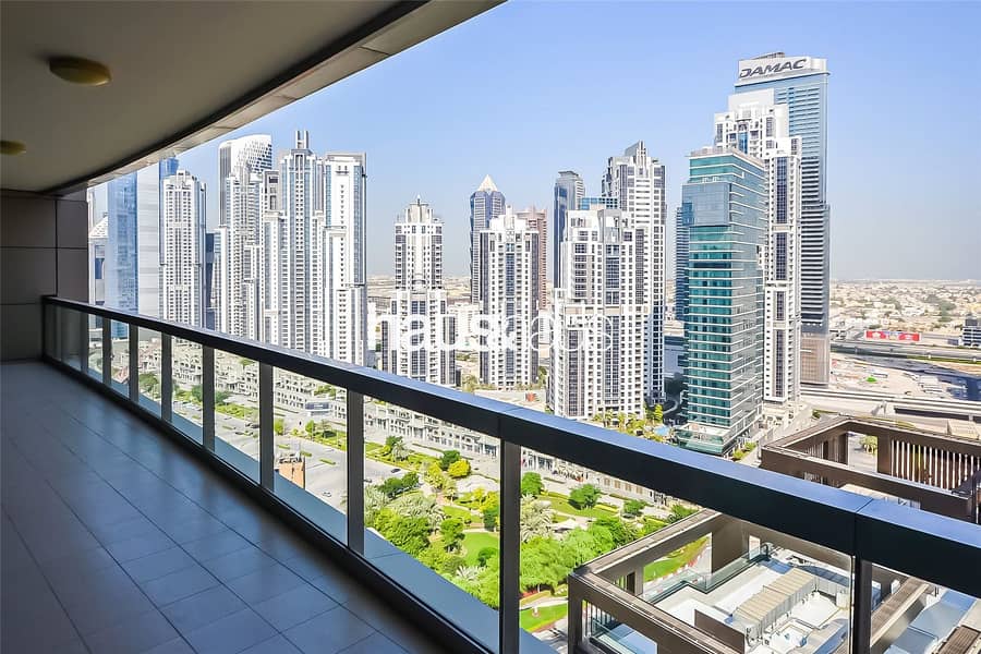 4 Large 2 bedrooms | Fitten kitchen | Huge balcony