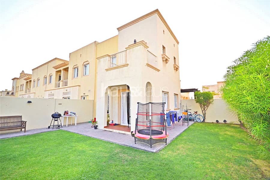 Large Plot | End unit |  Opposite Pool and Park |