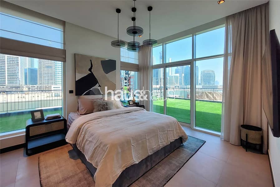 Contemporary 2BR | Canal View | No Fees