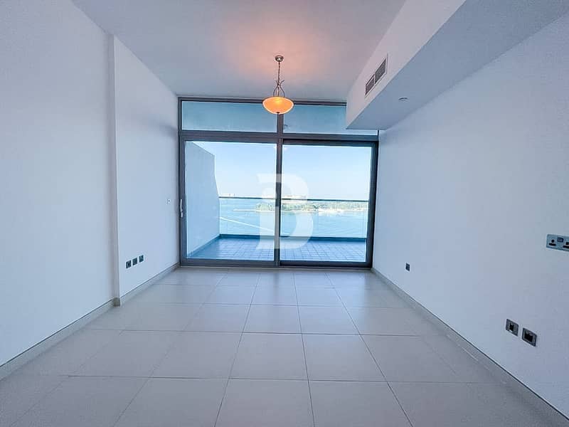 11 SEA VIEW WITH BIG TERRACE LAVISH 1BED