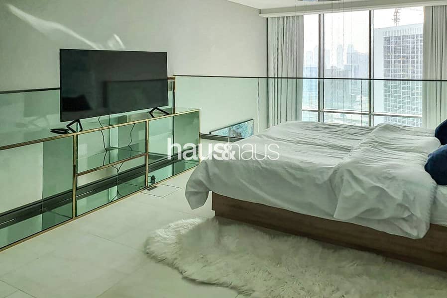 5 Burj Khalifa view | Fully furnished| Great ROI