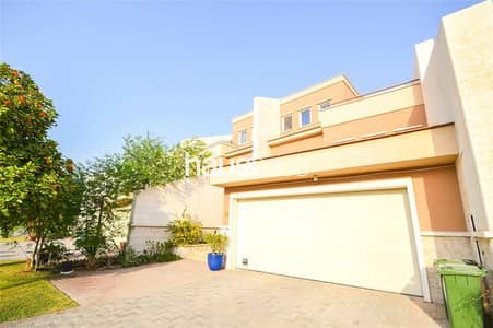 4 Bedroom Villa for Sale in Motor City, Dubai - Large Interior Space | Green Views | 4 BR + Maids