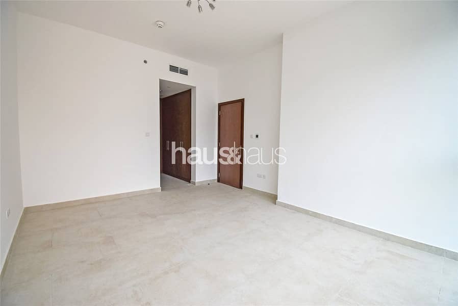 7 Unfurnished | Near to Metro / Bus Stop | Brand New