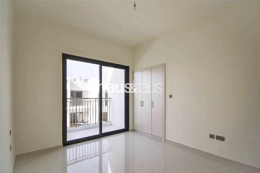 8 Close to Exit | Large Terrace | Large Living Space