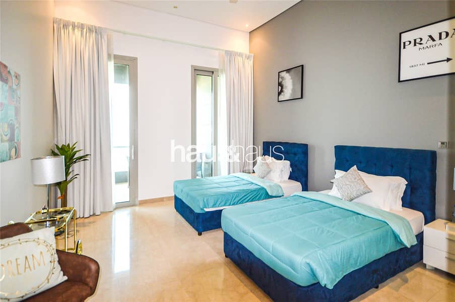 8 Penthouse | Vacant on transfer | Full sea view |
