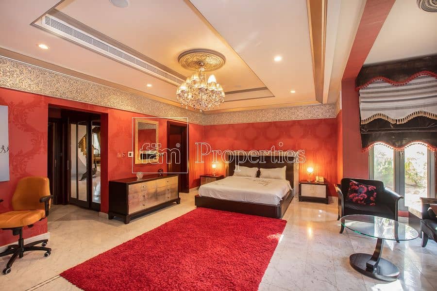 13 Upgraded Signature Villa | Gallery View | Vacant