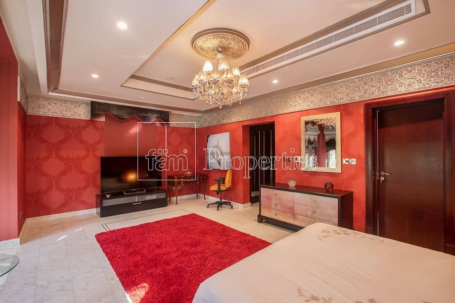 14 Upgraded Signature Villa | Gallery View | Vacant