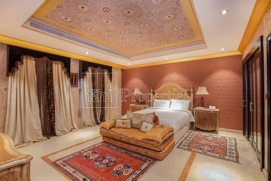 17 Upgraded Signature Villa | Gallery View | Vacant