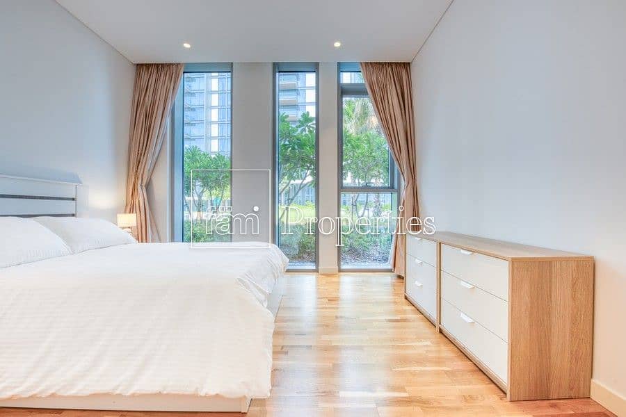 31 2 Bed|Garden View|l Furnished  living room