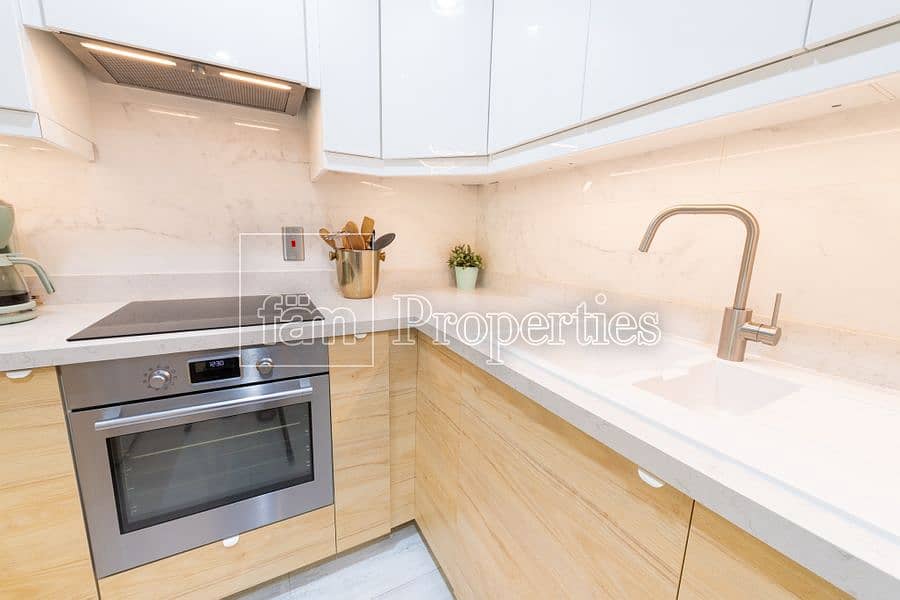 7 Sunning Interior | Spacious 2 Bed | Upgraded