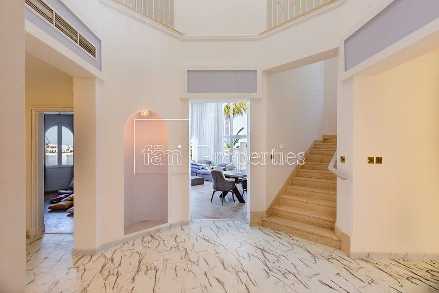 22 Amazing fully furnished 4 Bedrooms Palm Jumeirah