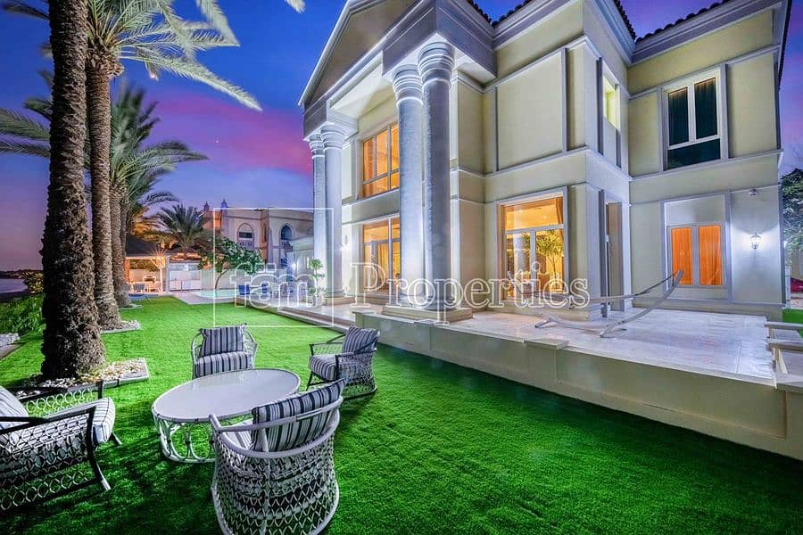 12 6 BR Signature Villa | Central Gallery | Upgraded