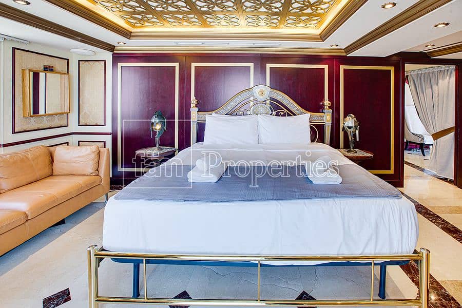 9 Sea & Dubai Eye View | Fully upgraded 3 Beds Loft