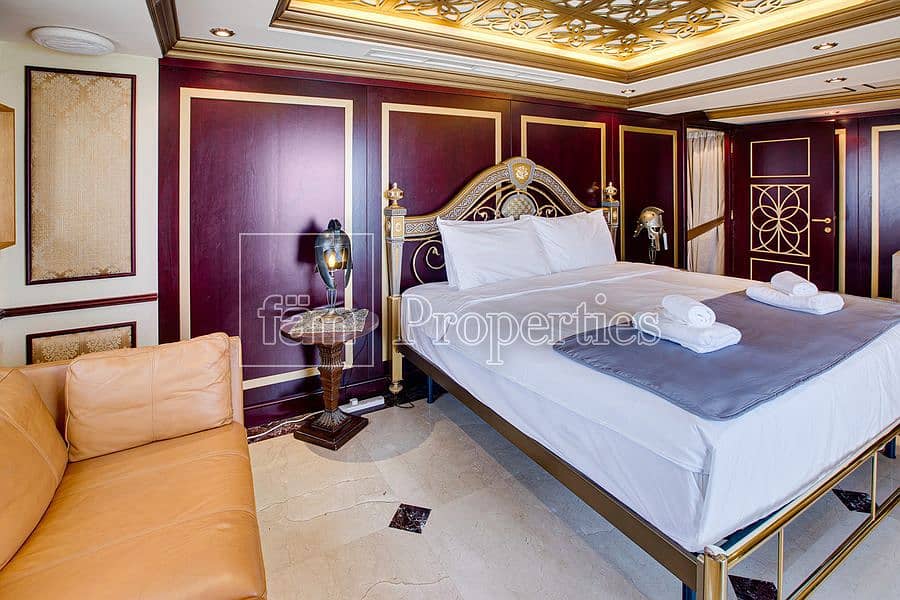 12 Sea & Dubai Eye View | Fully upgraded 3 Beds Loft