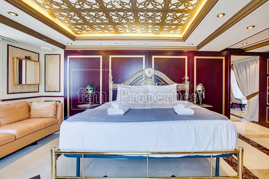 32 Sea & Dubai Eye View | Fully upgraded 3 Beds Loft