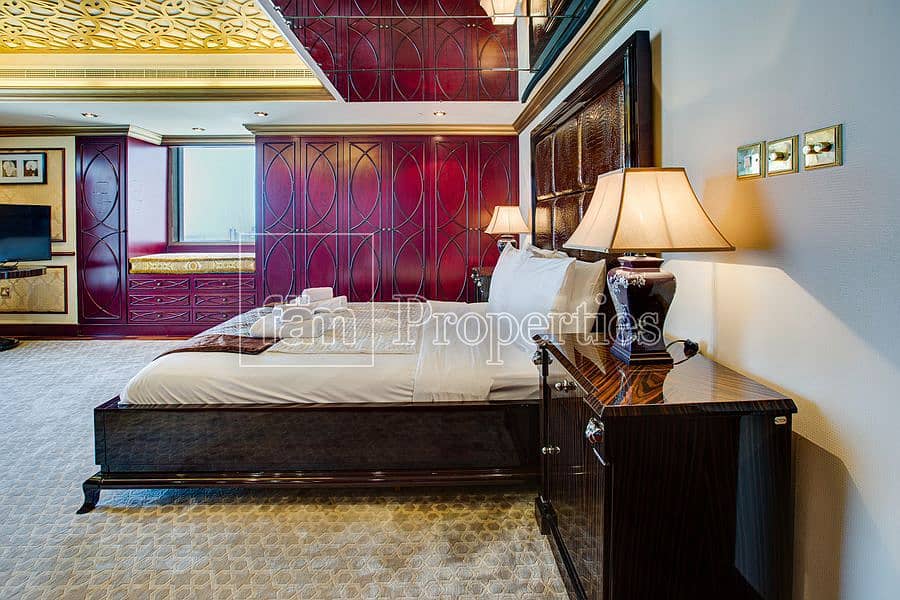 77 Sea & Dubai Eye View | Fully upgraded 3 Beds Loft