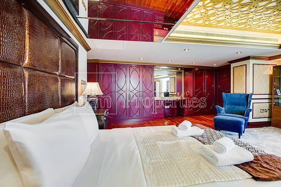 83 Sea & Dubai Eye View | Fully upgraded 3 Beds Loft