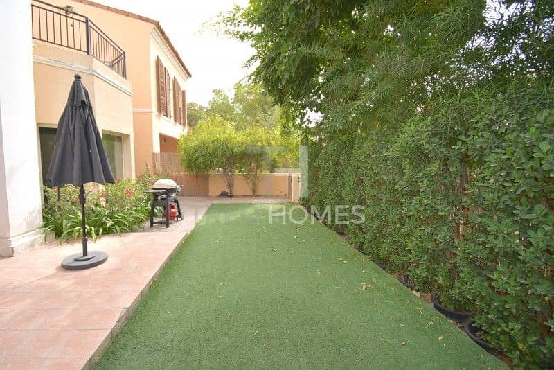 13 Backing Green Space | Well Maintained | VOT