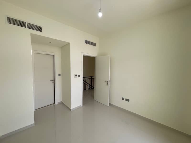 11 JUST HANDED OVER | 3 Bed Townhouse | Backing up to Green space