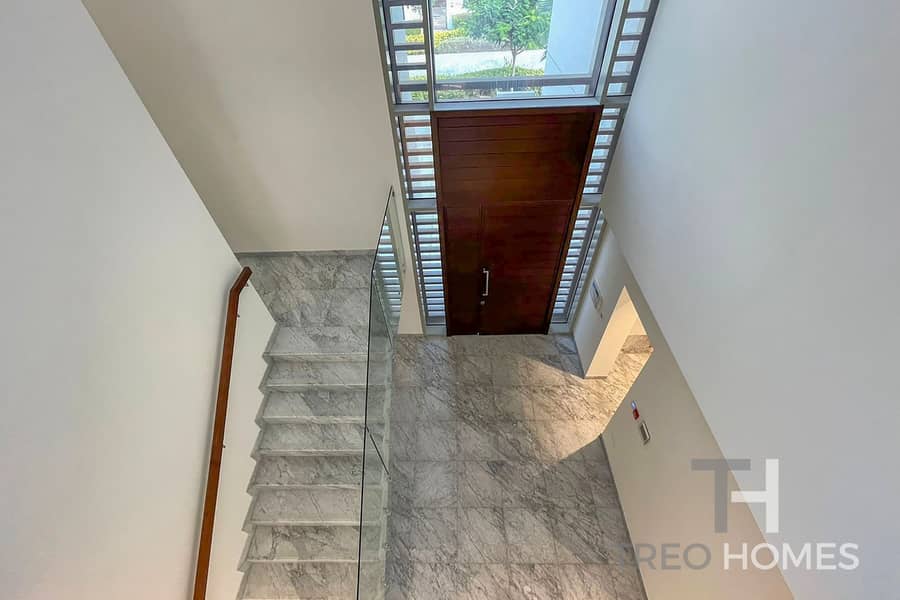 14 Contemporary 4Beds|Vacant|Prime Location