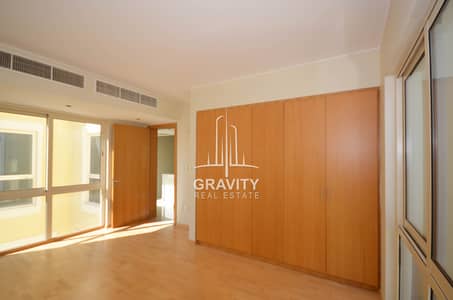 4 Bedroom Townhouse for Sale in Al Raha Gardens, Abu Dhabi - HOT DEAL | Well-maintained 4BR Townhouse