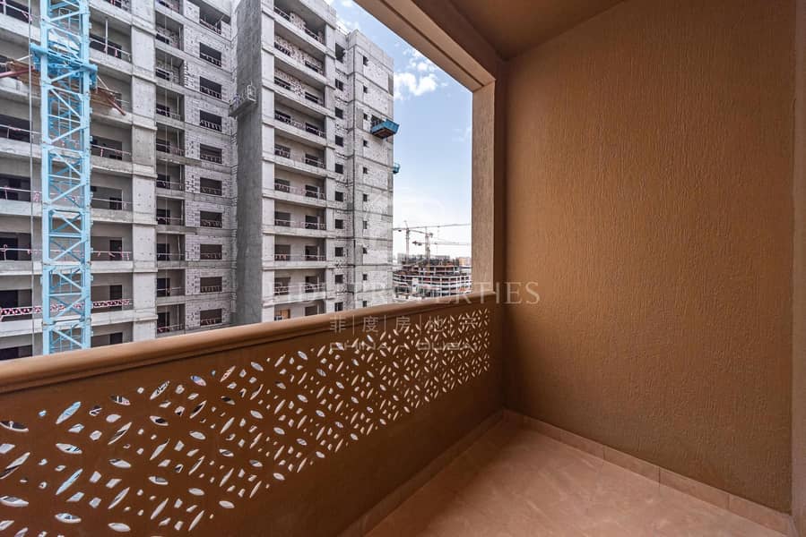 16 Lowest Price | Bright Apartment |Spacious Layout