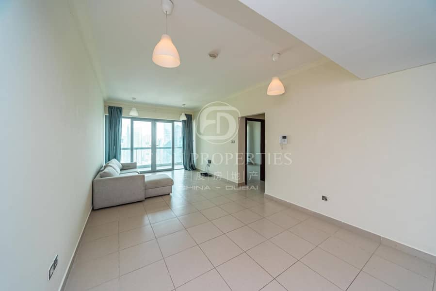 4 Mid Floor| Large Balcony| Spacious| Bright