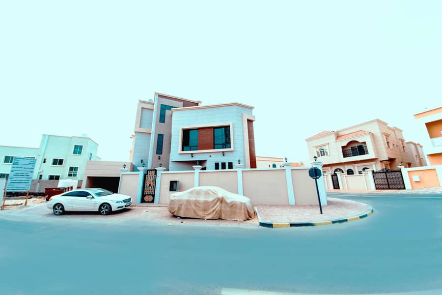 Luxury Villa for Sale in Helio Ajman