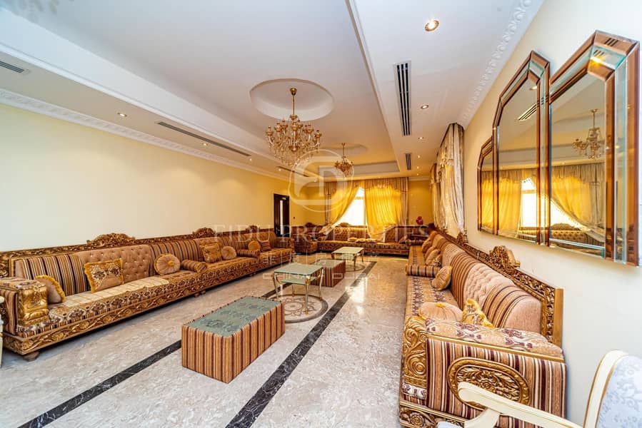 9 Customized |Close to School |Private Swimming Pool