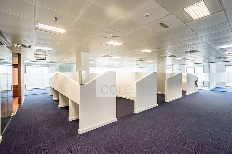 Spacious fully fitted office unit in EBP