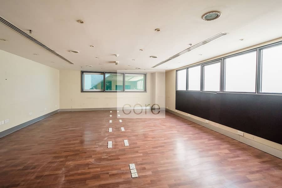 Fitted Unit | Near Metro | High Floor