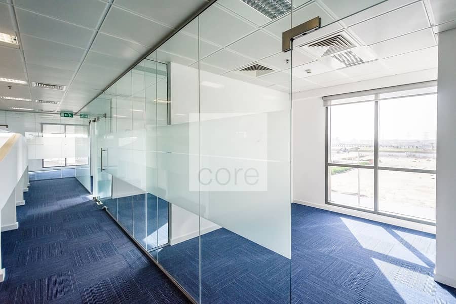 10 Spacious fully fitted office unit in EBP